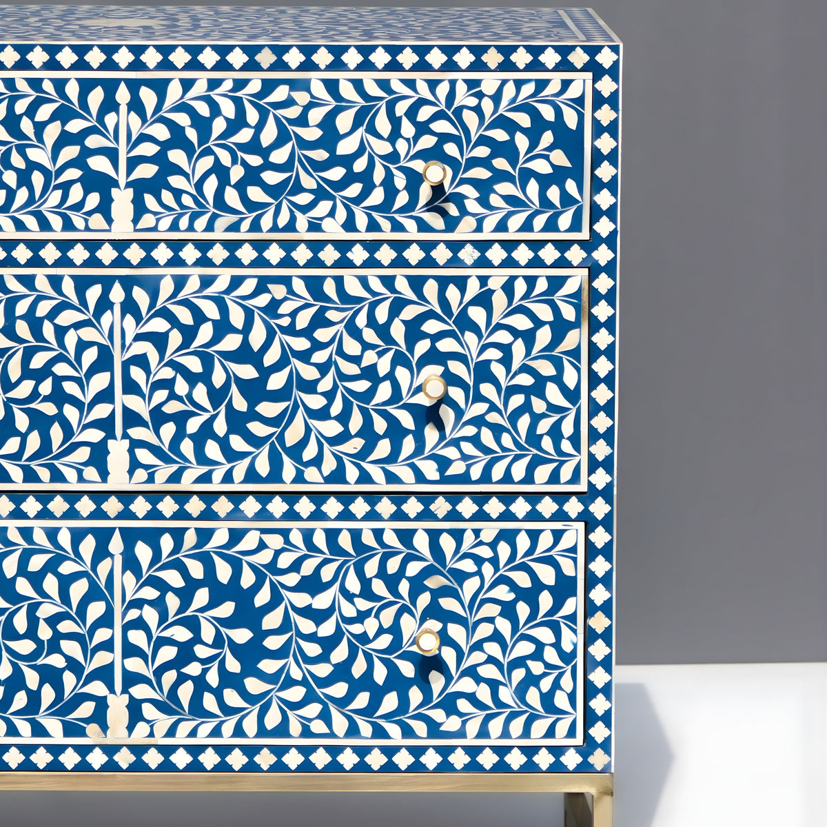 Mewarika Blue & White Bone Inlay Chest 6 Drawer Floral Pattern